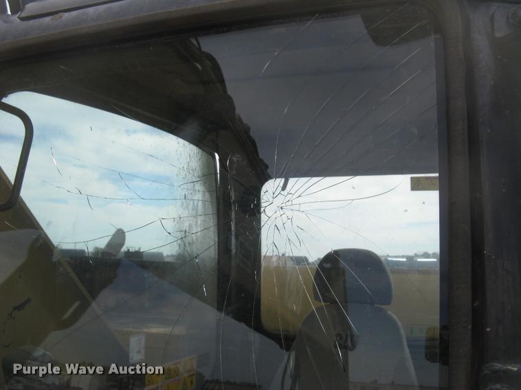 image for item L3897 2009 Caterpillar 328D LCR excavator