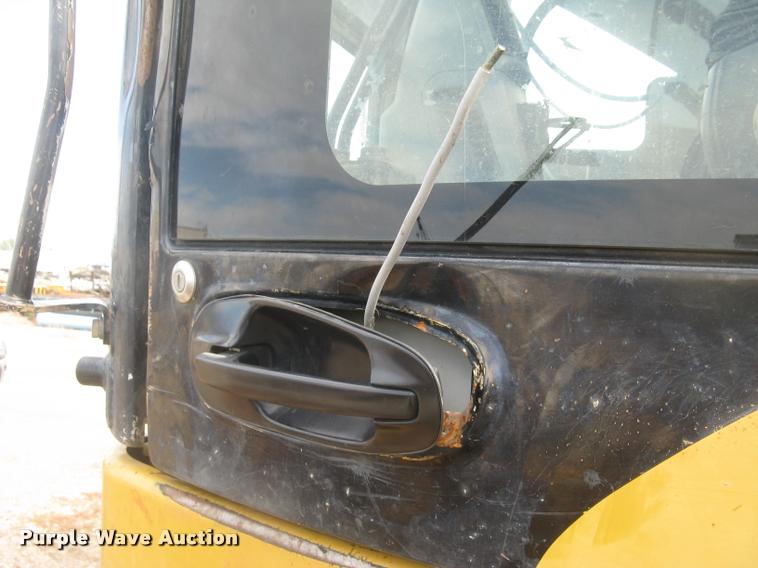 image for item L3897 2009 Caterpillar 328D LCR excavator