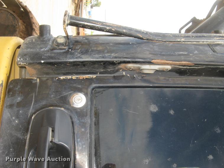 image for item L3897 2009 Caterpillar 328D LCR excavator