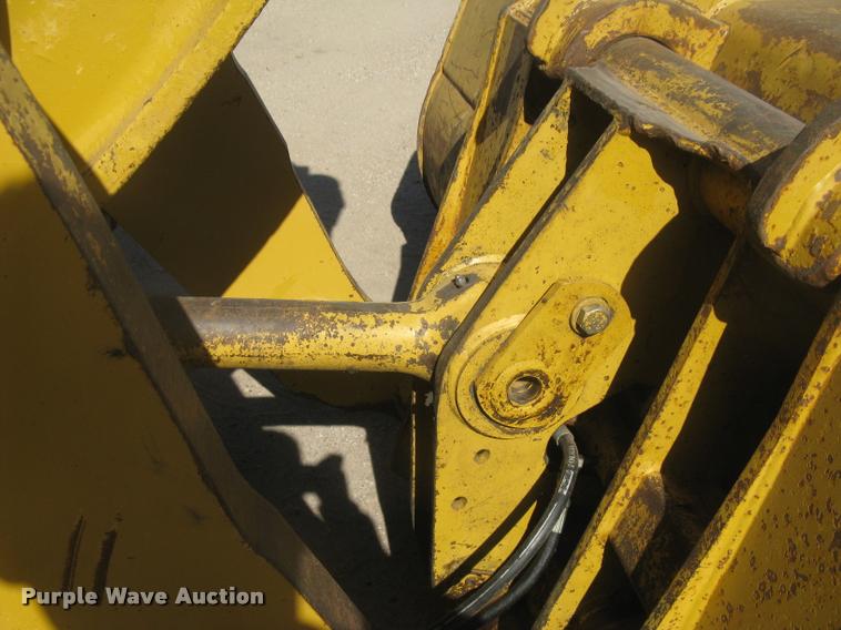 image for item L3901 2001 Caterpillar 950G wheel loader