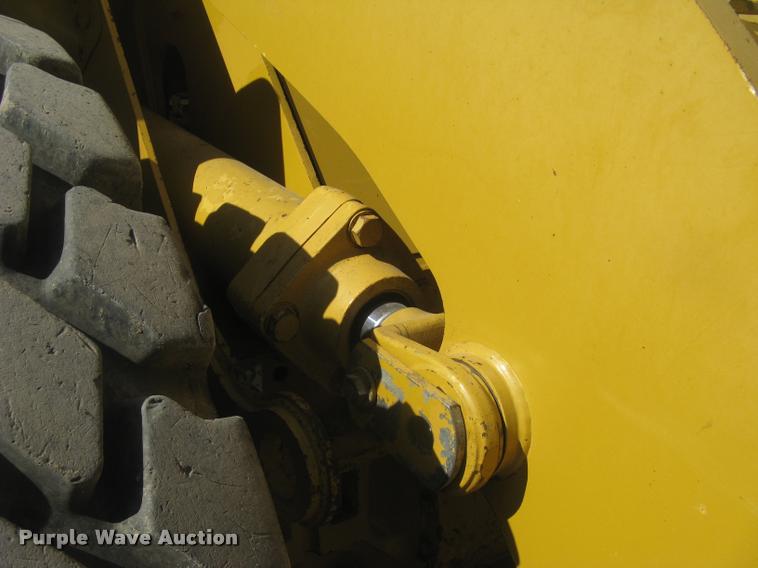 image for item L3901 2001 Caterpillar 950G wheel loader
