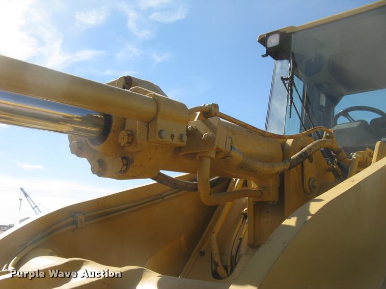 image for item L3901 2001 Caterpillar 950G wheel loader