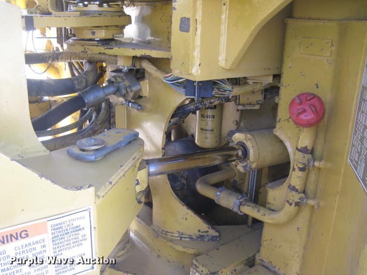 image for item L3901 2001 Caterpillar 950G wheel loader