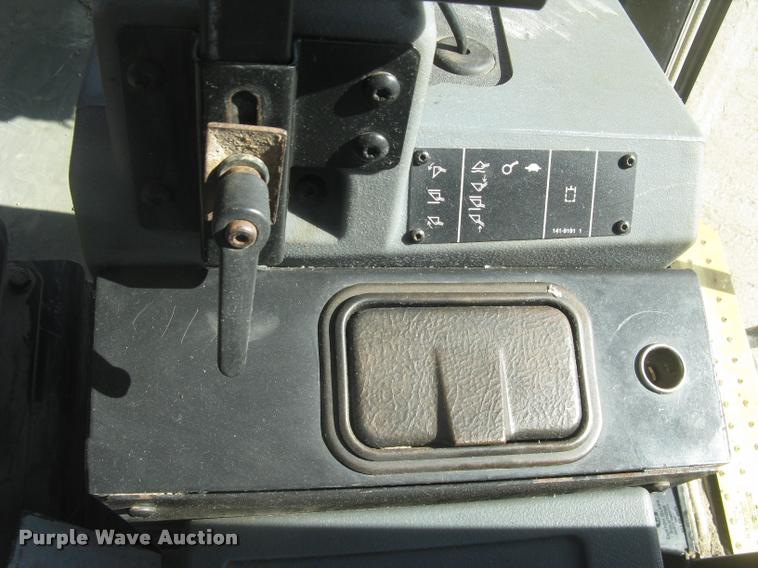 image for item L3901 2001 Caterpillar 950G wheel loader