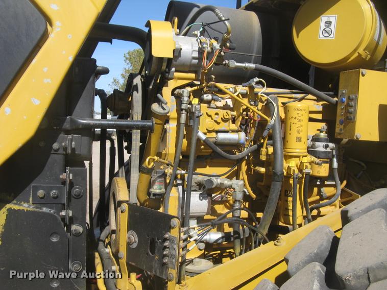 image for item L3901 2001 Caterpillar 950G wheel loader