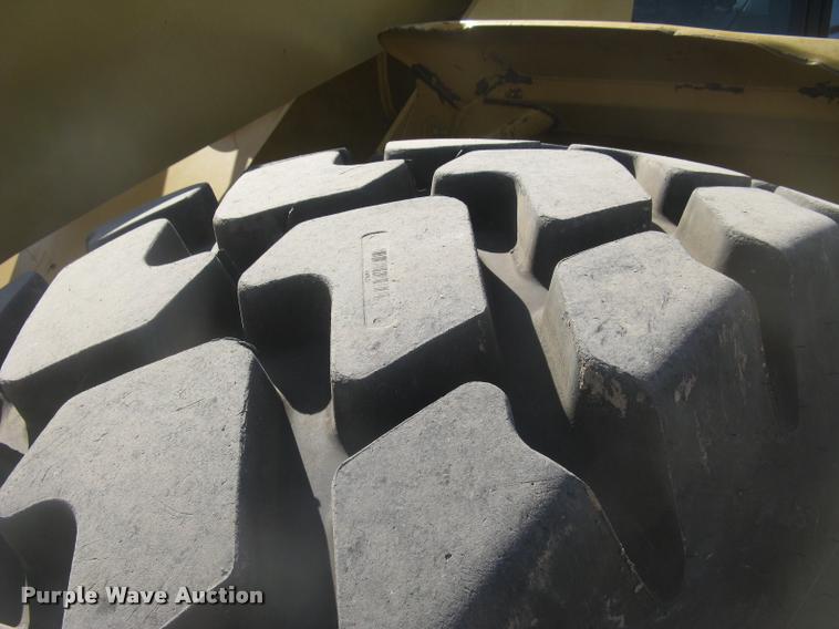 image for item L3901 2001 Caterpillar 950G wheel loader