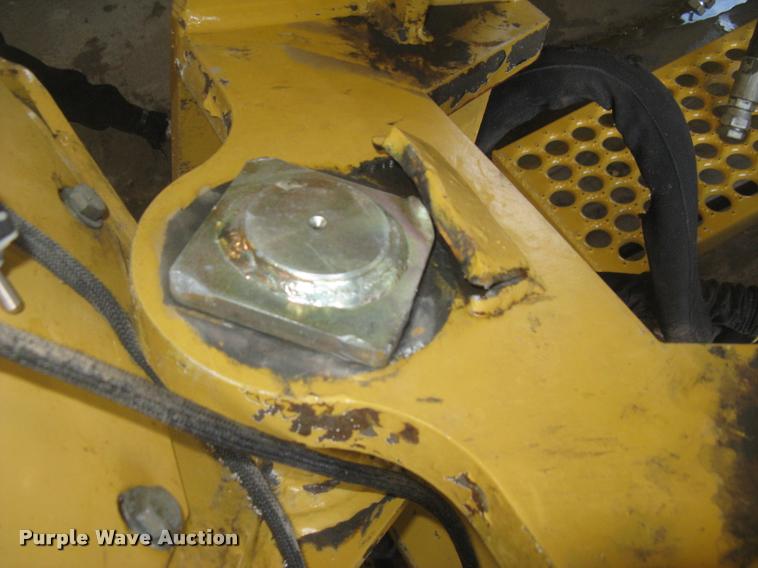 image for item L3907 Vermeer VP1250 vibratory plow attachment