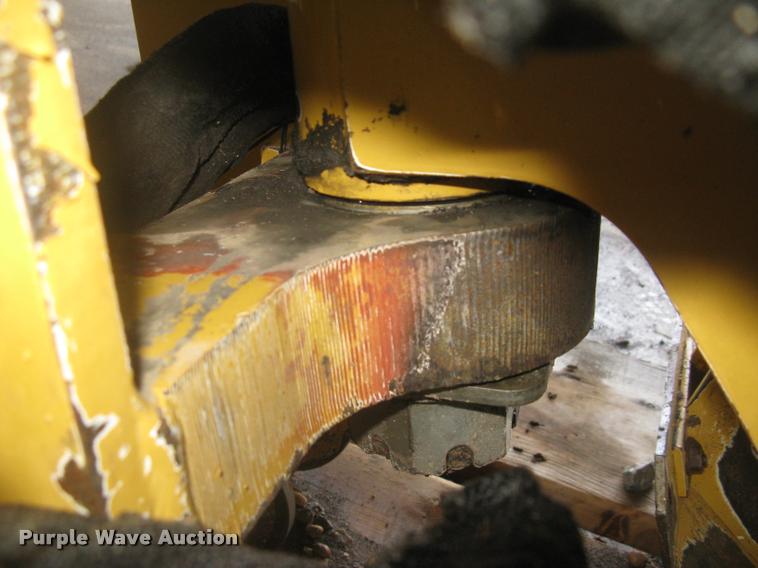 image for item L3907 Vermeer VP1250 vibratory plow attachment