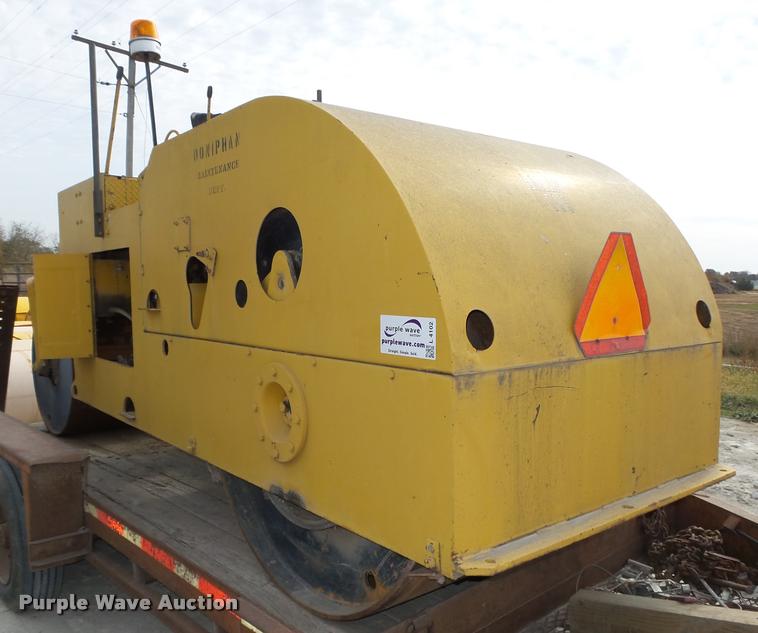 image for item L4102 Galion TC5 double drum roller