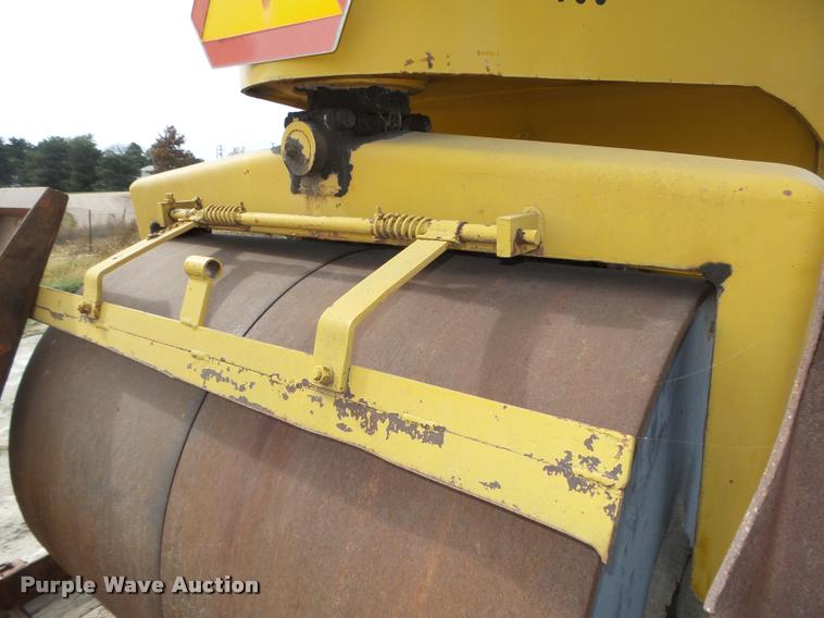 image for item L4102 Galion TC5 double drum roller