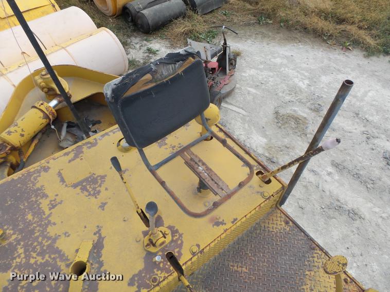 image for item L4102 Galion TC5 double drum roller