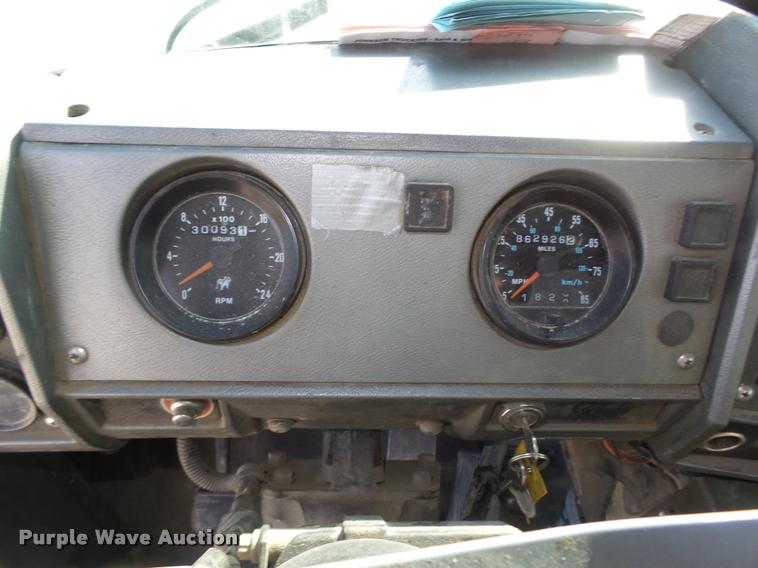 image for item L4111 2000 Mack RD688S dump truck