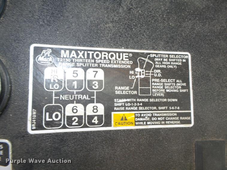 image for item L4111 2000 Mack RD688S dump truck