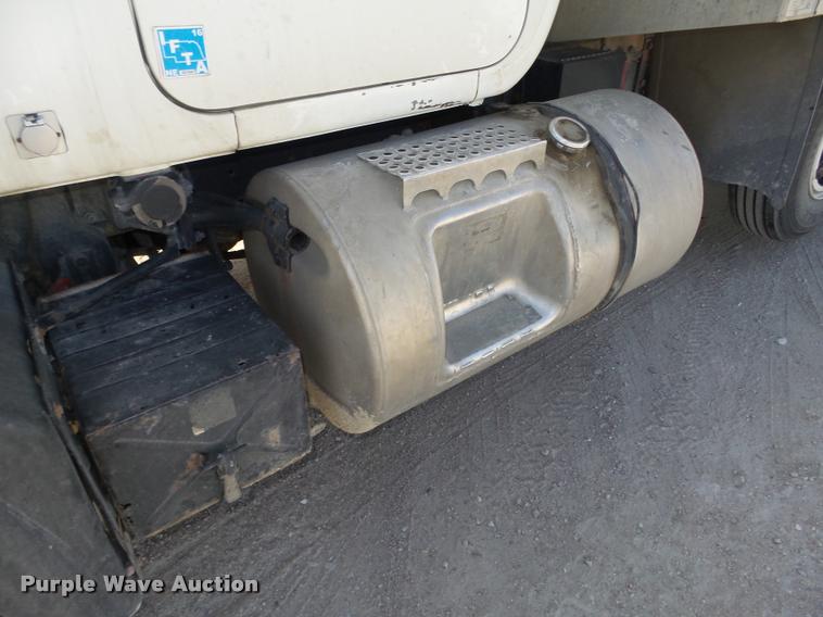 image for item L4111 2000 Mack RD688S dump truck