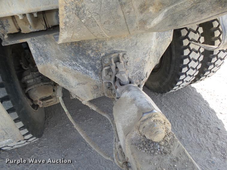 image for item L4111 2000 Mack RD688S dump truck