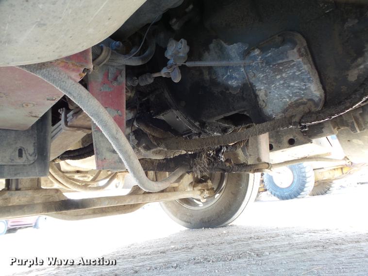 image for item L4111 2000 Mack RD688S dump truck