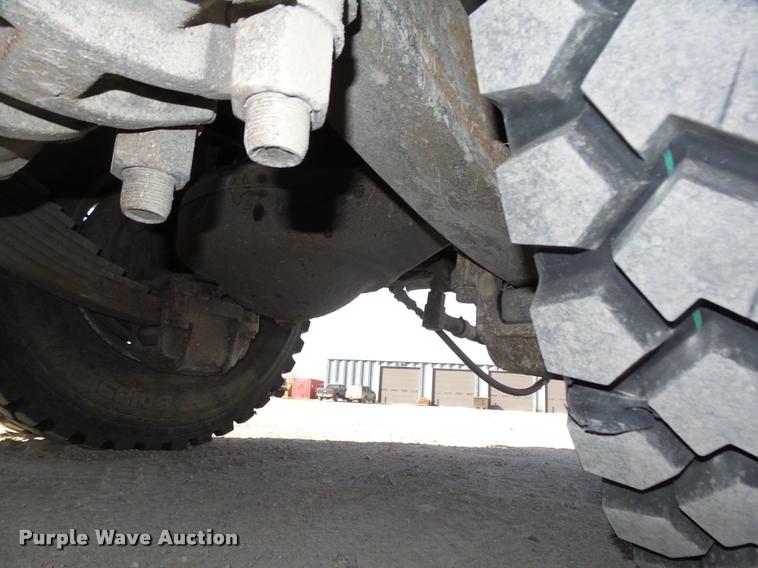 image for item L4111 2000 Mack RD688S dump truck