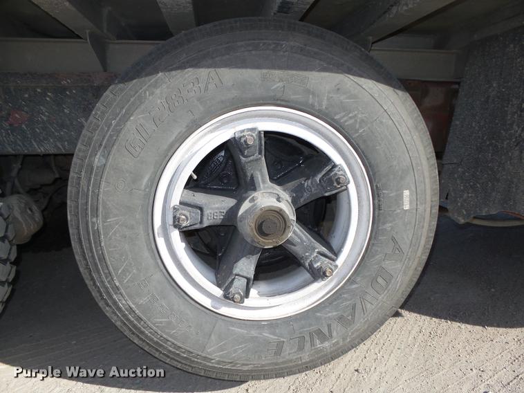 image for item L4111 2000 Mack RD688S dump truck