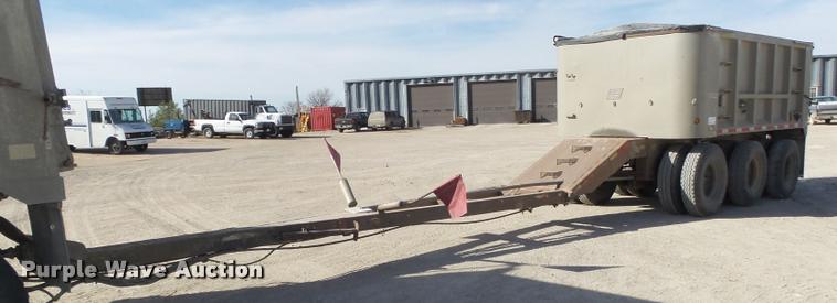 image for item L4112 2000 East 800R end dump pup trailer