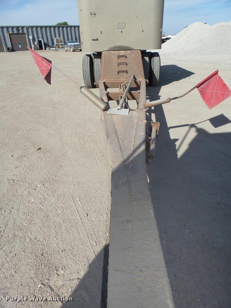 image for item L4112 2000 East 800R end dump pup trailer