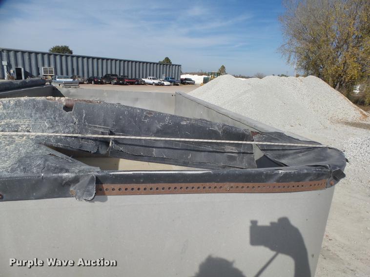 image for item L4112 2000 East 800R end dump pup trailer