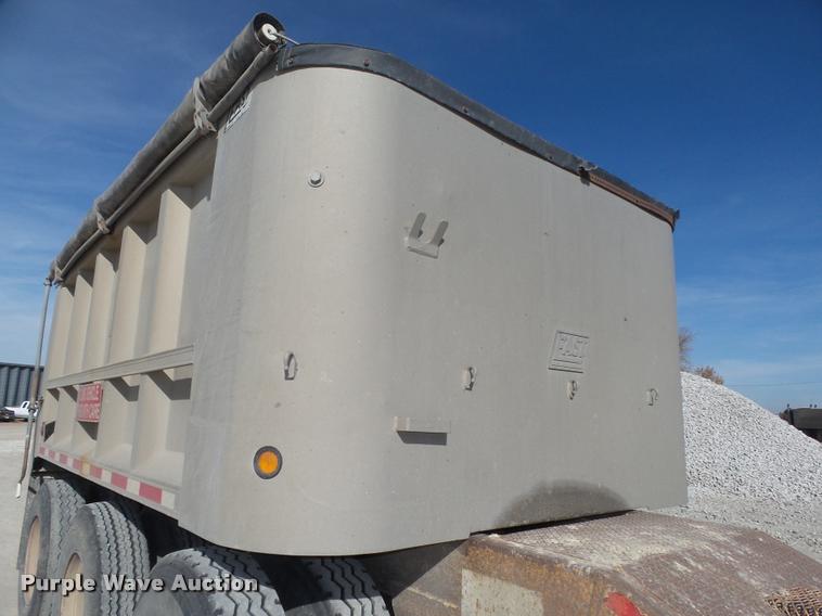 image for item L4112 2000 East 800R end dump pup trailer
