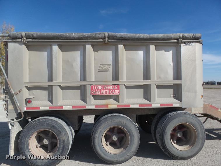 image for item L4112 2000 East 800R end dump pup trailer