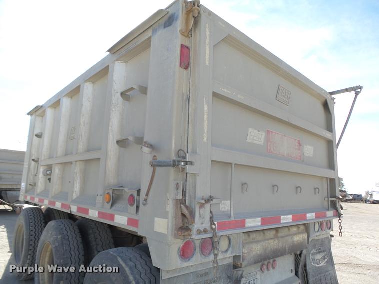 image for item L4112 2000 East 800R end dump pup trailer