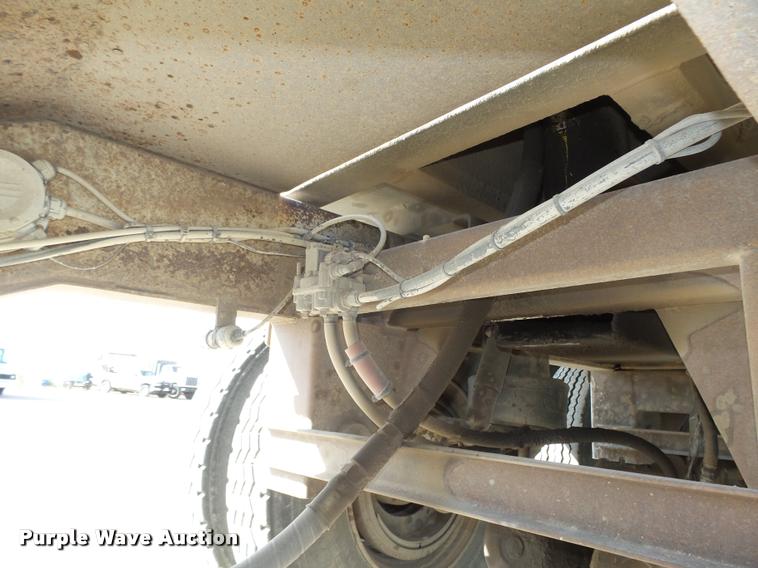 image for item L4112 2000 East 800R end dump pup trailer