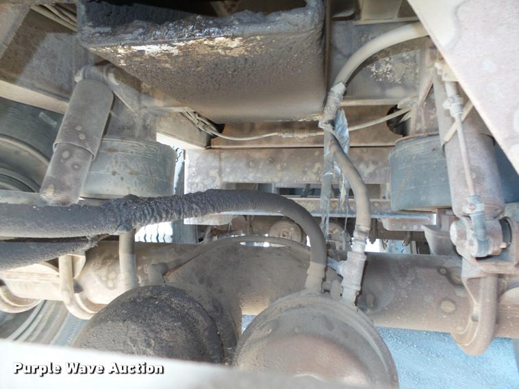 image for item L4112 2000 East 800R end dump pup trailer