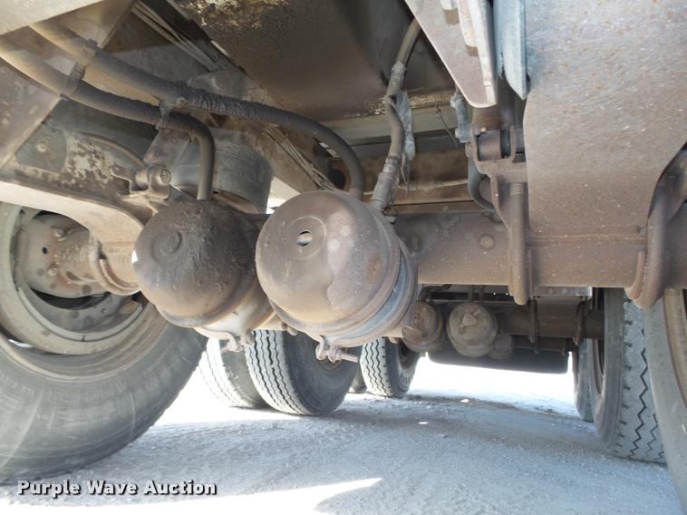 image for item L4112 2000 East 800R end dump pup trailer