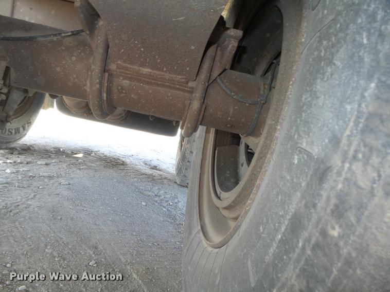 image for item L4112 2000 East 800R end dump pup trailer