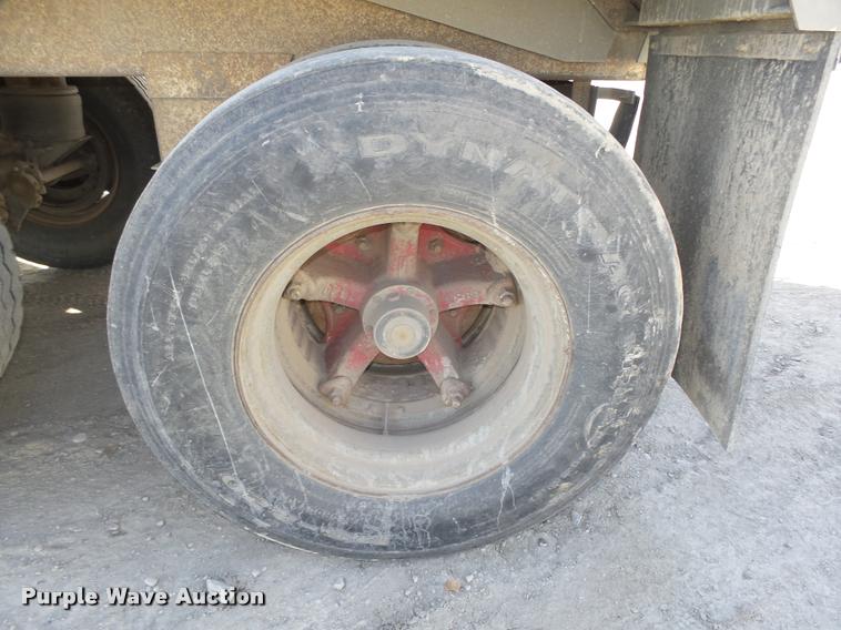 image for item L4112 2000 East 800R end dump pup trailer