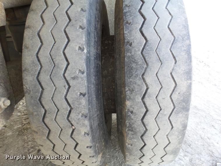 image for item L4112 2000 East 800R end dump pup trailer