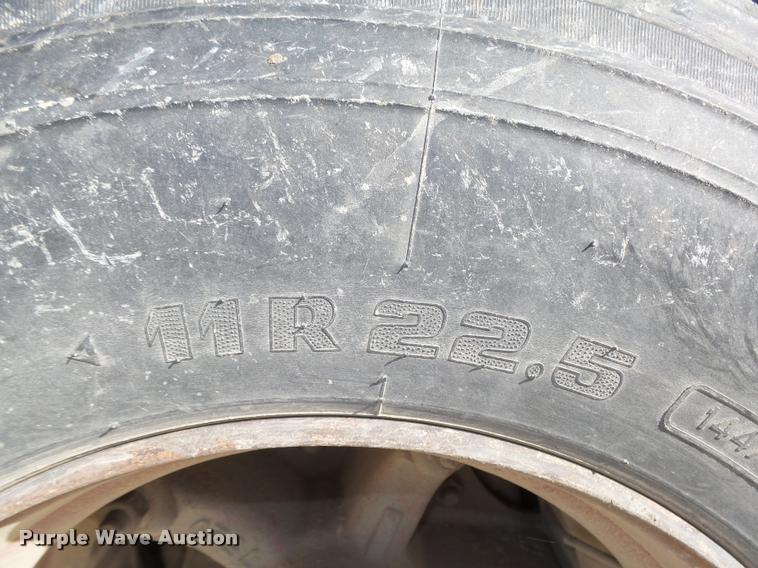 image for item L4112 2000 East 800R end dump pup trailer