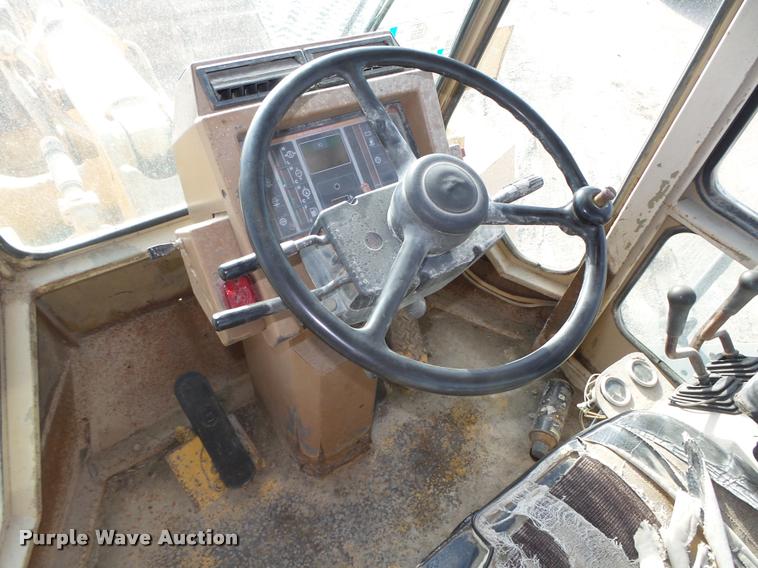 image for item L4113 Komatsu WA500-1 wheel loader