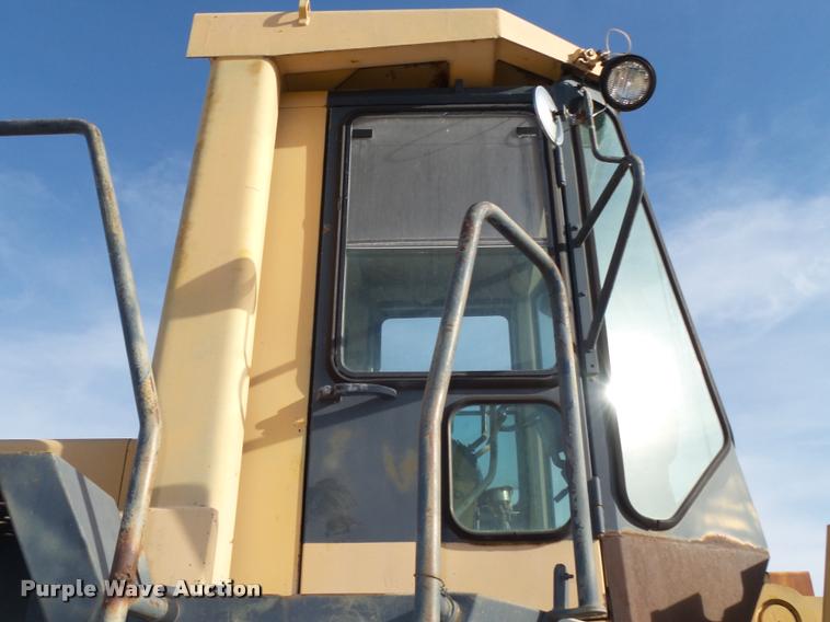 image for item L4113 Komatsu WA500-1 wheel loader