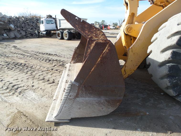 image for item L4113 Komatsu WA500-1 wheel loader