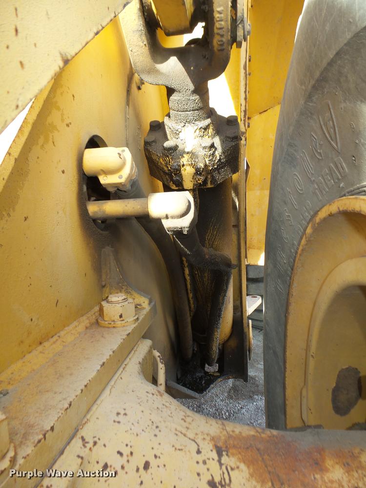 image for item L4113 Komatsu WA500-1 wheel loader