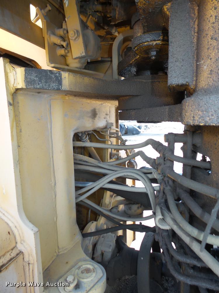 image for item L4113 Komatsu WA500-1 wheel loader