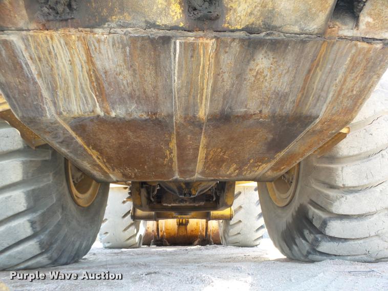 image for item L4113 Komatsu WA500-1 wheel loader