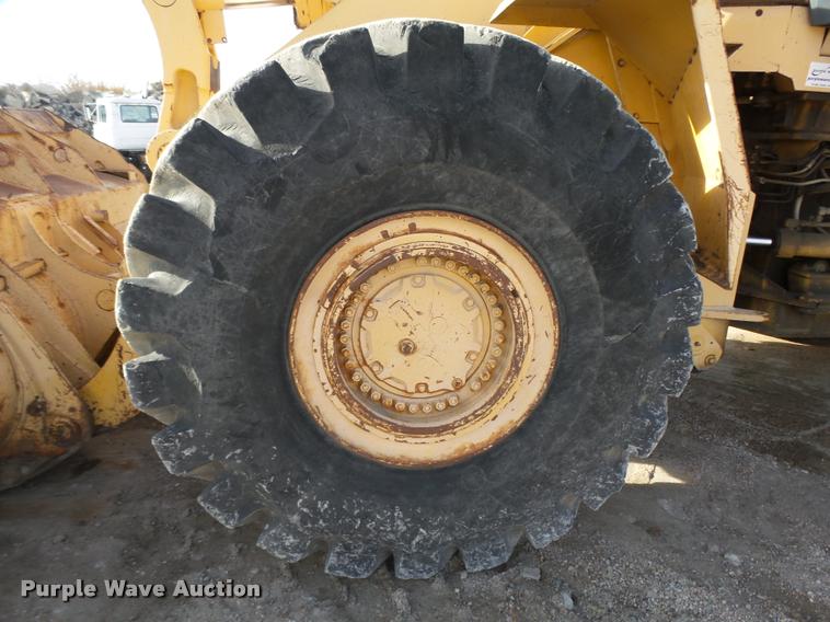 image for item L4113 Komatsu WA500-1 wheel loader