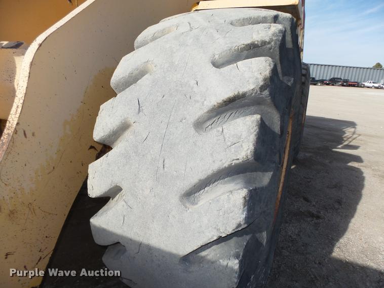 image for item L4113 Komatsu WA500-1 wheel loader