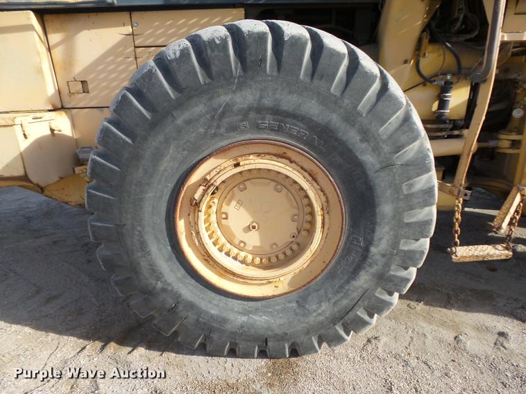 image for item L4113 Komatsu WA500-1 wheel loader