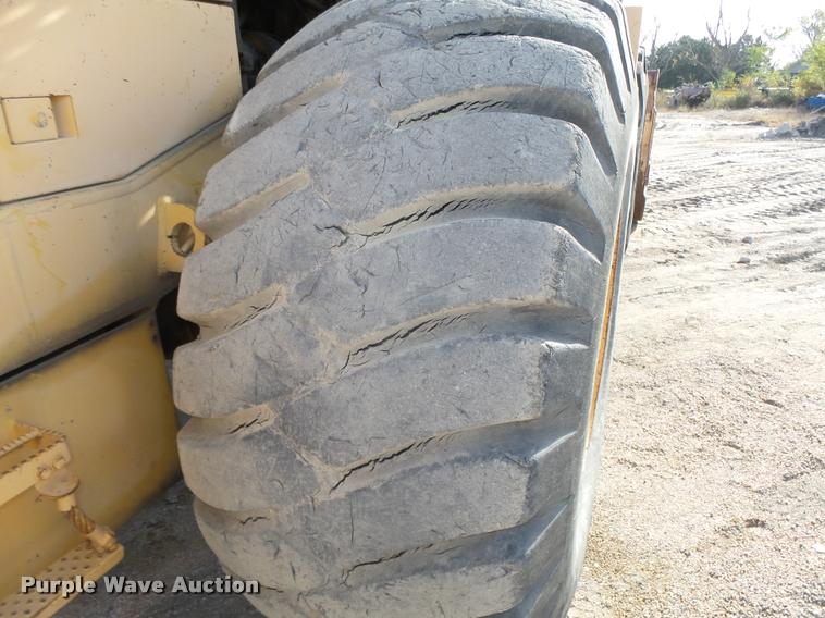 image for item L4113 Komatsu WA500-1 wheel loader
