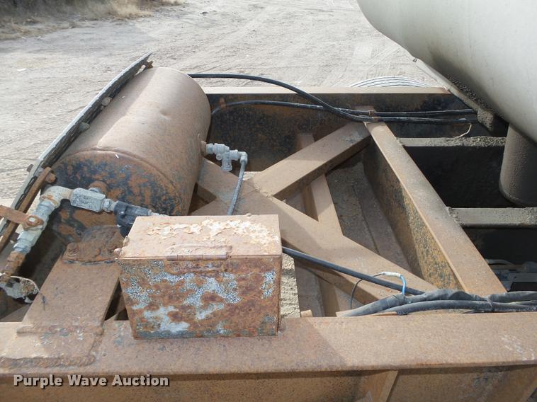 image for item L4119 1990 Fruehauf aluminum end dump pup trailer