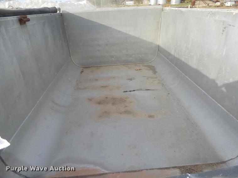 image for item L4119 1990 Fruehauf aluminum end dump pup trailer