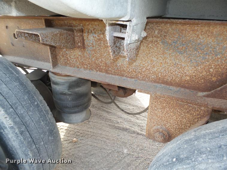 image for item L4119 1990 Fruehauf aluminum end dump pup trailer