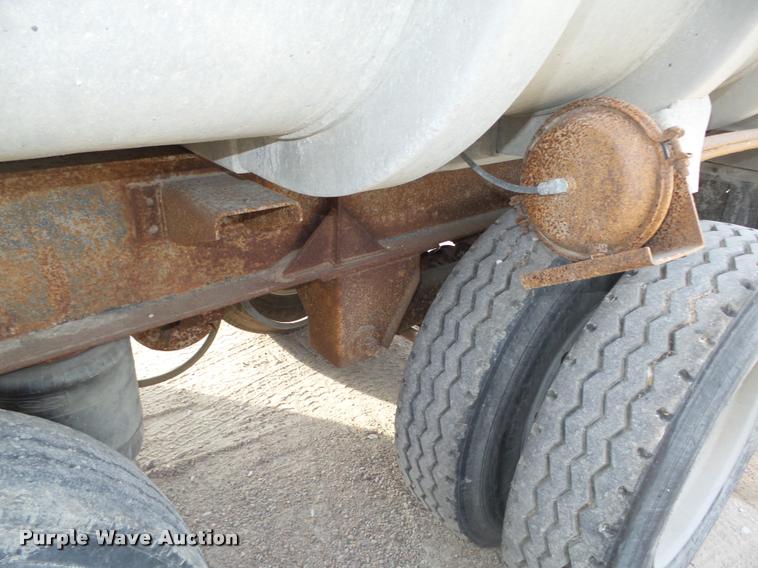 image for item L4119 1990 Fruehauf aluminum end dump pup trailer