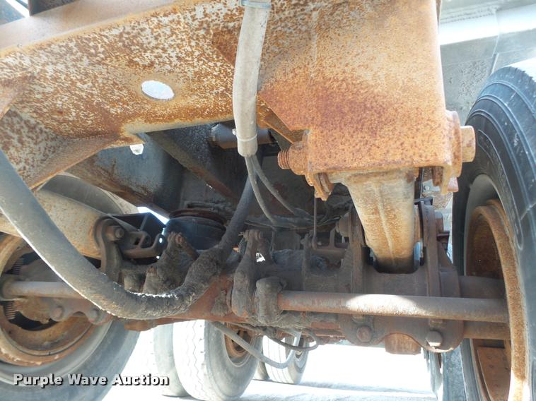 image for item L4119 1990 Fruehauf aluminum end dump pup trailer